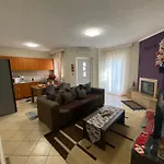 Apartment Bakopoulos Resort.ενα όμορφο με τζάκι Trikala (Thessaly)