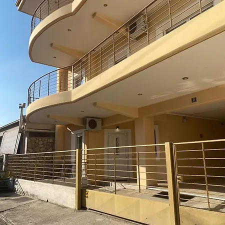 公寓 Bakopoulos Resort.ενα όμορφο με τζάκι 特里卡拉